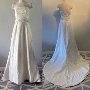 Long Train Strapless Ivory Satin Wedding Dress Size 8
